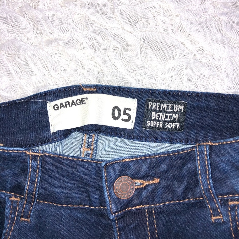 Dark Wash Garage Jeans - Picture 4 of 4